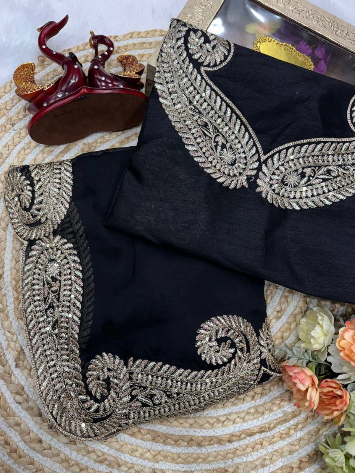 Bollywood Inspired Soft Rangoli Silk Black Saree with Beautiful Zari Embroidery