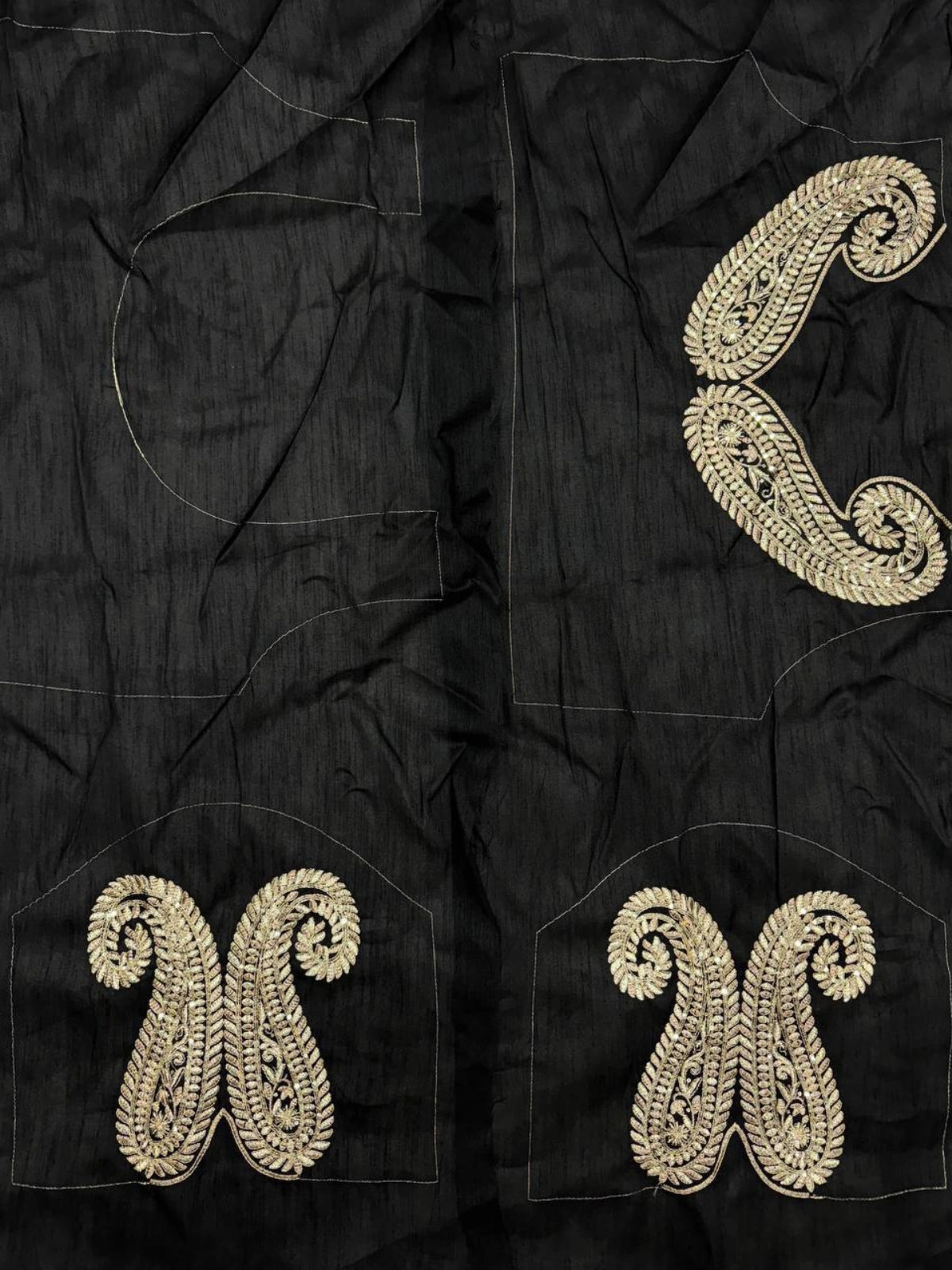 Bollywood Inspired Soft Rangoli Silk Black Saree with Beautiful Zari Embroidery